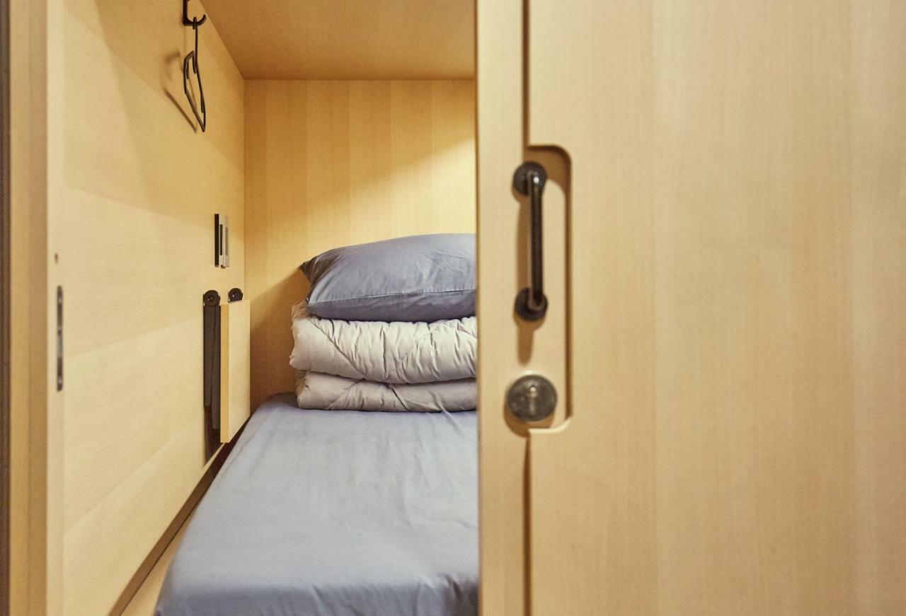 The Capsule Myeongdong Hostel Seul Exterior foto