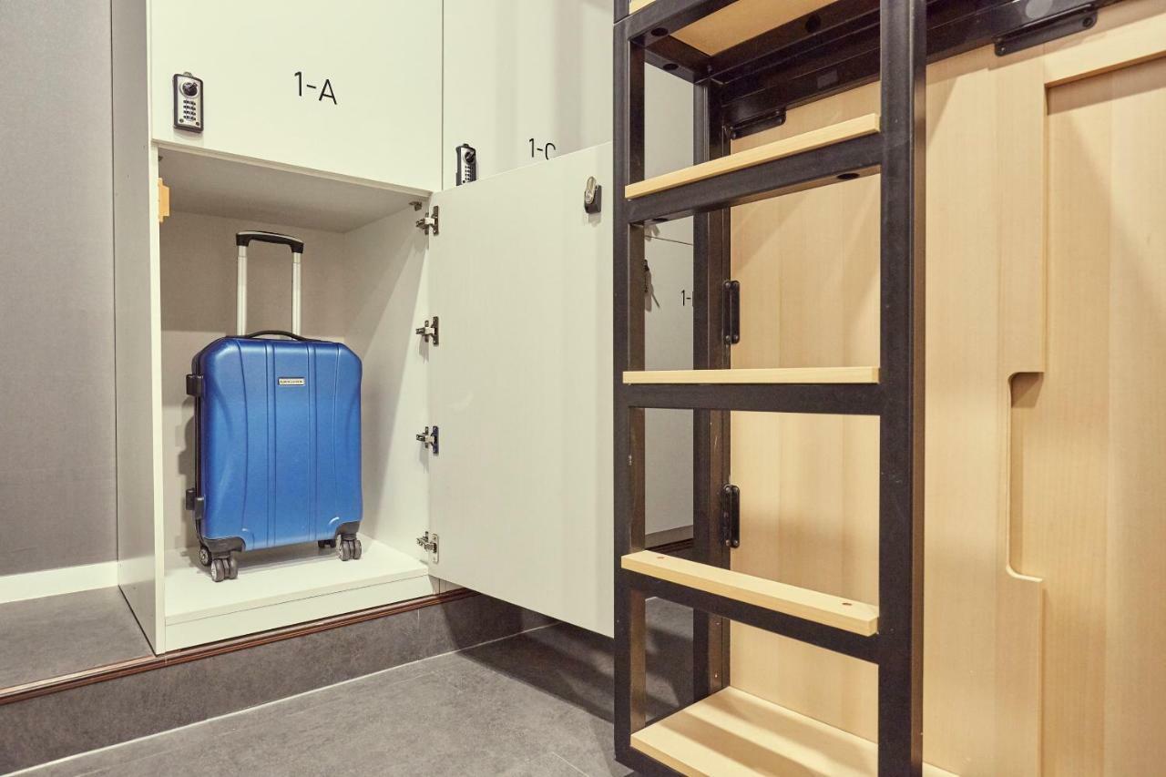 The Capsule Myeongdong Hostel Seul Exterior foto