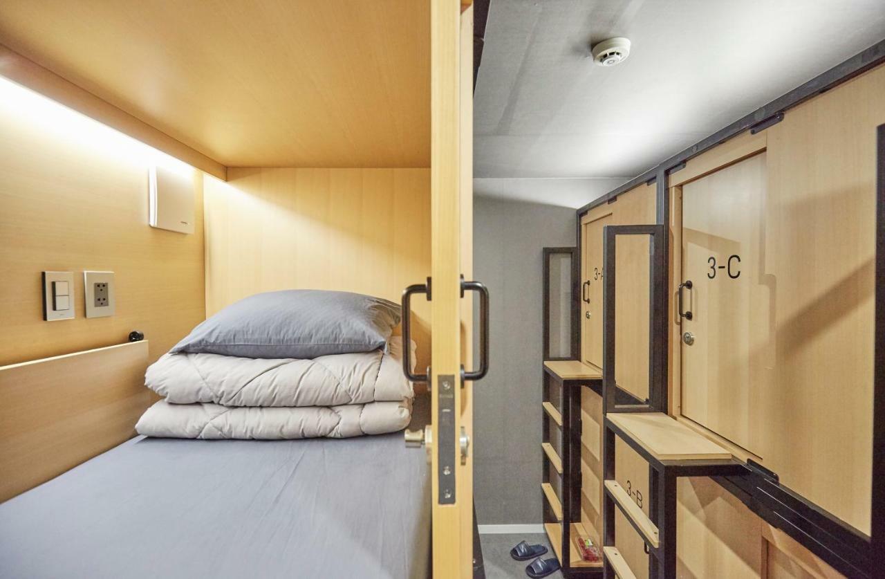 The Capsule Myeongdong Hostel Seul Exterior foto